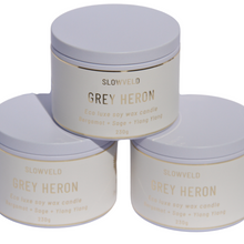 Load image into Gallery viewer, Grey Heron Candle 230g